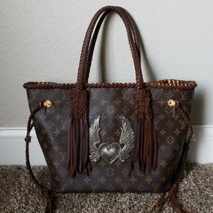 *****SOLD*****Authentic Louis Vuitton Neverfull mm